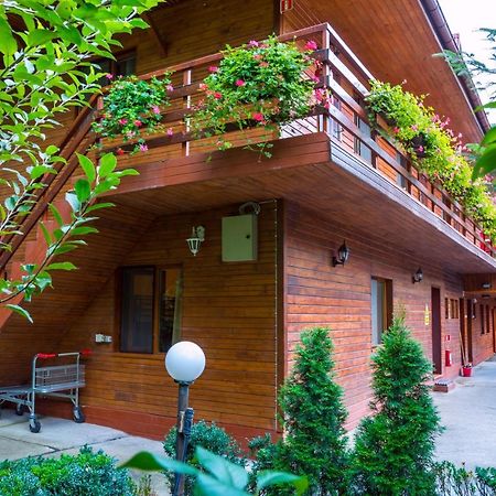 Pensiunea Casa Verde Bucuresti Εξωτερικό φωτογραφία