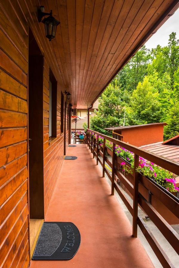 Pensiunea Casa Verde Bucuresti Εξωτερικό φωτογραφία